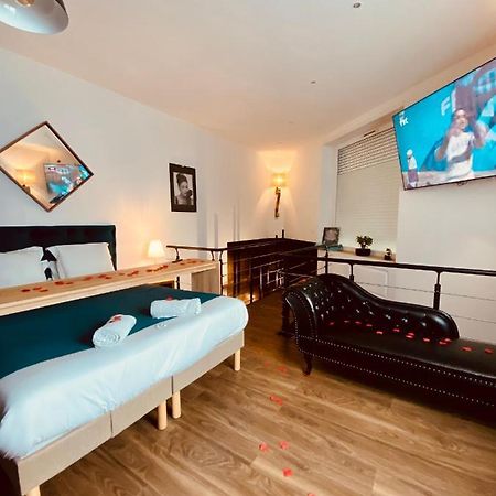 Mieuxqualhotel Jacuzzi Privatif La Retro Bordeaux Bagian luar foto