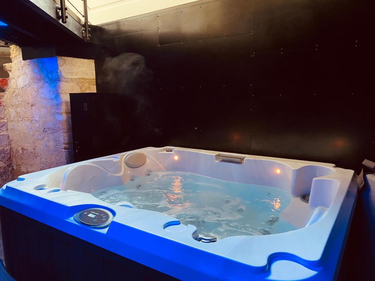 Mieuxqualhotel Jacuzzi Privatif La Retro Bordeaux Bagian luar foto